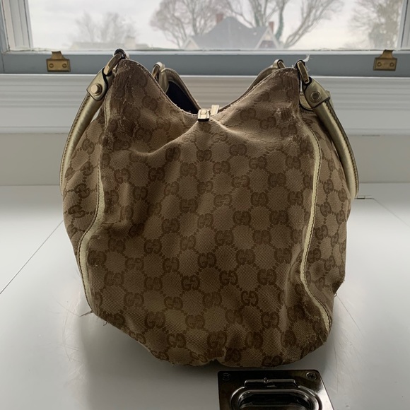 Gucci D Ring Hangbag - Picture 3 of 7